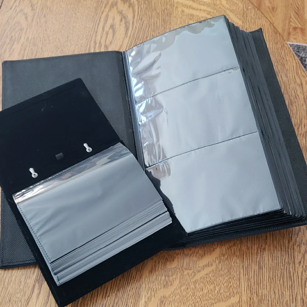 (2) Photo Albums - Black and Silver 